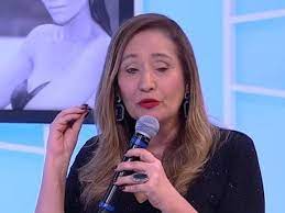 Sentada na bancada, enquanto falava sobre ana hickmann, ela repentinamente levantou. Sonia Abrao Desabafa Vivo Com A Sombra Do Cancer Ate Hoje Emais Estadao