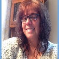 Julie Butts's Instagram, Twitter & Facebook