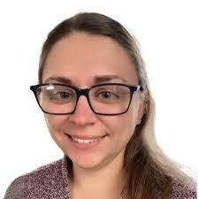 Jen Bash's Instagram, Twitter & Facebook