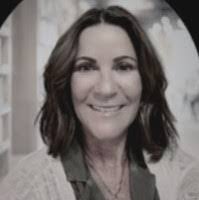 Debbie Cave's Instagram, Twitter & Facebook