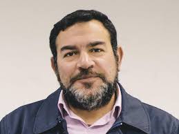 Rebel's rave reviews at university