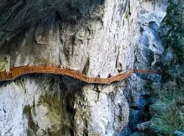Maybe you would like to learn more about one of these? Horma Kanyonu Ilica Selalesi Arasina Yuruyus Yolu Yapildi