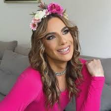 Sonia Davalos's Instagram, Twitter & Facebook