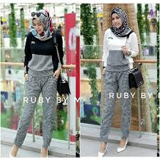Dengan model fashion casual hijab, penampilan tetap terlihat cantik dan anggun. Baju Hijab Modern Ruby Set Grosir Baju Muslim Pakaian Wanita Dan Busana Hijab Murah