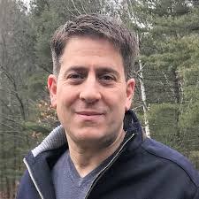 Casey Carl's Instagram, Twitter & Facebook