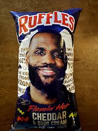 Купить ruffles lebron james limited edition chips cheddar sour cream 330  new 25oz (126296518343), США