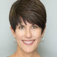 Julie Satterfield's Instagram, Twitter & Facebook