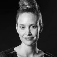 Kirsten Geiger's Instagram, Twitter & Facebook