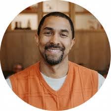 Reggie Madison's Instagram, Twitter & Facebook