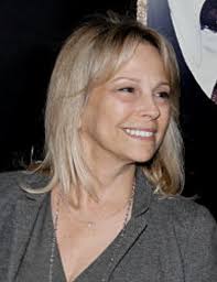 Robyn Todd's Instagram, Twitter & Facebook