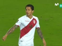 Atacante é filho de mãe peruana e recusou convite de ricardo gareca em 2016 por sonho de jogar na azzurra, mas recebe nova chance e chega com status de ídolo entre torcedores do país. Odlcifz7mwyflm