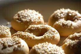 What are some roman desserts? Ancient Roman Honey Cookies With Sesame Seeds Eatingplaces