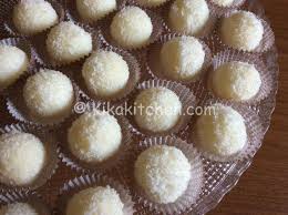 Ricetta esotica, fresca e leggera Ricetta Palline Al Cocco Bimby Facili E Veloci Da Realizzare Kikakitchen