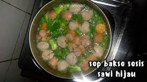 Tips atau kunci sukses membuat sayur lodeh yang lezat adalah gunakan irisan cabai hijau atau merah yang cukup banyak. Resep Sop Suka Suka Dengan Bakso Sosis Wortel Dan Sawi Hijau Youtube