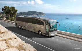 Transport Persoane Germania Romania De La Adresa Domiciliu With Images Luxury Bus Mercedes Bus Bus Coach