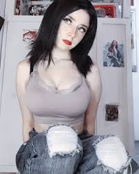 Nao Esparragoza - Free pics, galleries & more at Babepedia