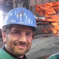 300+ perfiles de «Lonzi»