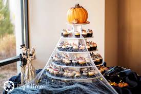 See more ideas about halloween wedding, elegant halloween, wedding. Halloween Wedding Inspiration So Good It S Spooky Lily Lime