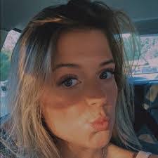 Amber Corson's Instagram, Twitter & Facebook