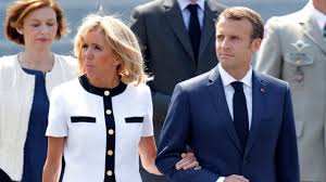 Président de la république française. Presiden Prancis Istri Dikecam Beli Bunga Rp 10 3 M Untuk Dekorasi Istana Kumparan Com