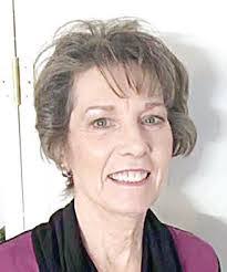 Deanna Click's Instagram, Twitter & Facebook