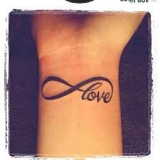 A Moment On The Lips A Lifetime On The Hips Meaning Next Tatto Tatoeage Ideeen Polstatoeage Tatoeageonwerpen