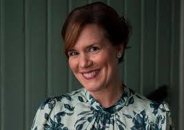 Anna Bade's Instagram, Twitter & Facebook