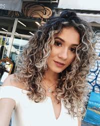 ue vontade de mudar o cabelo, alguma ideia? 👀   