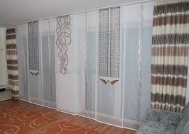 Helle Wohnzimmer Schiebegardine Mit Zwei Seitenschals In Eierschale Und Brauntonen Http Www Gardinen Deko De Helle Helle Wohnzimmer Gardinen Schiebegardine