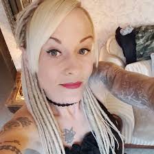 Annoyingly ive lost contact info for my masseuse, does anyone have a  suggestion for a reliable, non seedy masseuse in lincoln