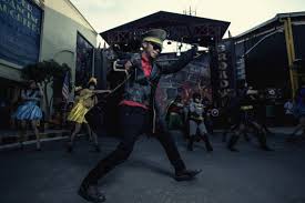 A lawyer is given the mission of revitalising a bankrupt zoo that has no animals. Lagi Jalan Jalan Ke Museum Angkut Jangan Ketinggalan Nonton Show Car And Costume Parade Blok A Jawa Timur Park