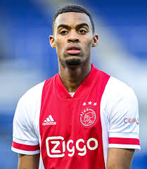 Pesquisa gratuita, ilimitada e fácil. Ryan Gravenberch Is Better Version Of Man Utd S Paul Pogba With 18 Year Old Eyed By Europe S Elite Says Ex Ajax Coach