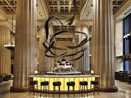 Room The Magnificent Bar Of Nobu Downtown In New York City Features Botticino Marble Columns Double Height Ceiling And Polished Limestone Flooring 1500 Dizajn Interera Restorana Dizajn Bara Interery Restoranov