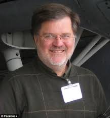 Seattle helicopter crash witnesses heard strange noises from aircraft