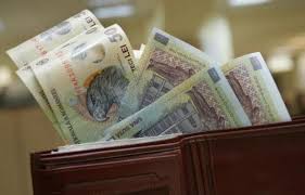 Se potrivește numărătorul „deci dacă ai salariul minim 2.300 de lei, ce să fie 0,4 punctaj. Salariu Mediu Brut 2019 Cat Se MajoreazÄ De La Data De 15 Martie 2019 Antena 1