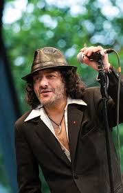 1985 naissance de son fils, lyes. Le Chanteur Rachid Taha Aurait Eu 62 Ans Il A Souffert D Une Rare Maladie Genetique