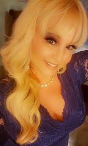 Sunshine Ellis's Instagram, Twitter & Facebook