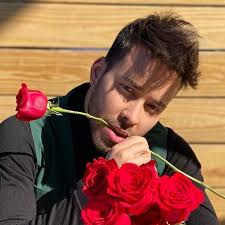 Who wrote “Una Aventura” by Prince Royce?