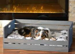 10 idees de couchages pour chiens a faire soi meme couchage chien lit chien coussin chien