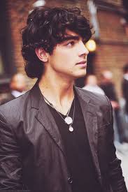 Joe With Curly Hair Curly Hair Styles Jonas Brothers Curly Hair Photos