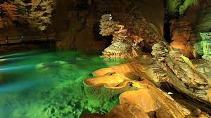 The chasm itself is 103 m (338 ft) deep, with a diameter of approximately 33 metres (108 ft). Sortie Se Rapprocher Du Centre De La Terre Au Gouffre De Padirac Journal Diagonale