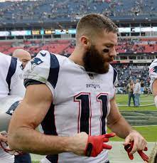 The super bowl liii mvp showed up to the ellen show this week with. See The Evolution Of Julian Edelman S Beard From Stubble To Lumberjack This Season Masslive Com