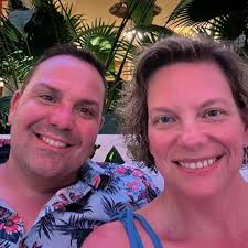 What chiropractors in Franklin, Tennessee, offer X-rays and adjustments  without aggressive sales tactics?