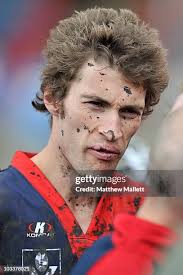 17 Photos & High Res Pictures