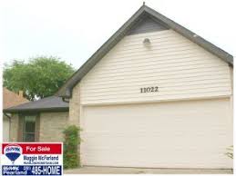 Homecellers Com 11022 Kirkwell Drive Houston Tx 1 400 3b 2ba 1 230 Sqft Rental Property Outdoor Decor Outdoor Structures
