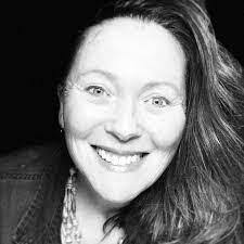 Sandra Heinlein's Instagram, Twitter & Facebook