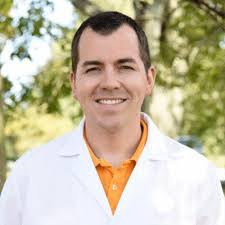 Daniel Hemple's Instagram, Twitter & Facebook