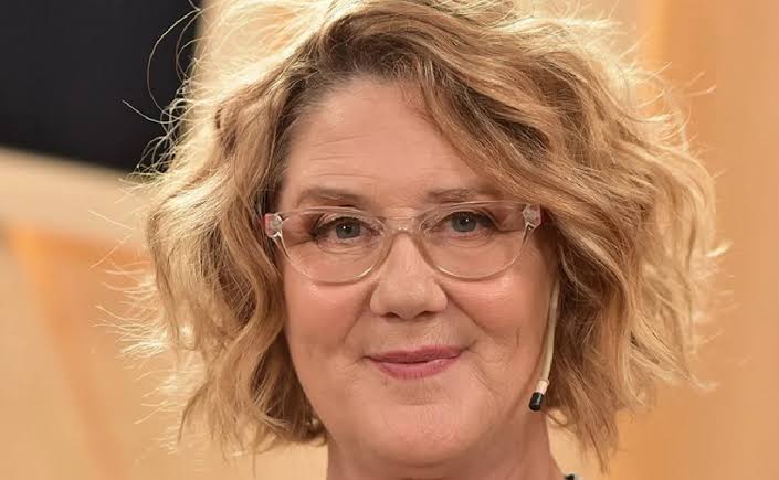 Verónica Llinás fue internada de urgencia en Uruguay por un cuadro  respiratorio - Noticias - La Popu