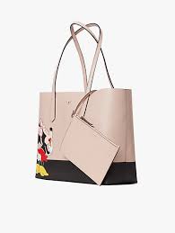 We simply cannot get enough of this iconic bag which is the perfect size to carry all of your essentials. Kate Spade New York X Minnie Mouse Large Tote Kate Spade New York