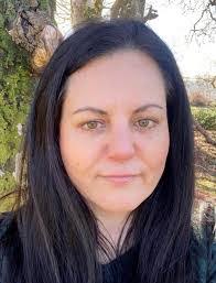 Nadine Trout's Instagram, Twitter & Facebook